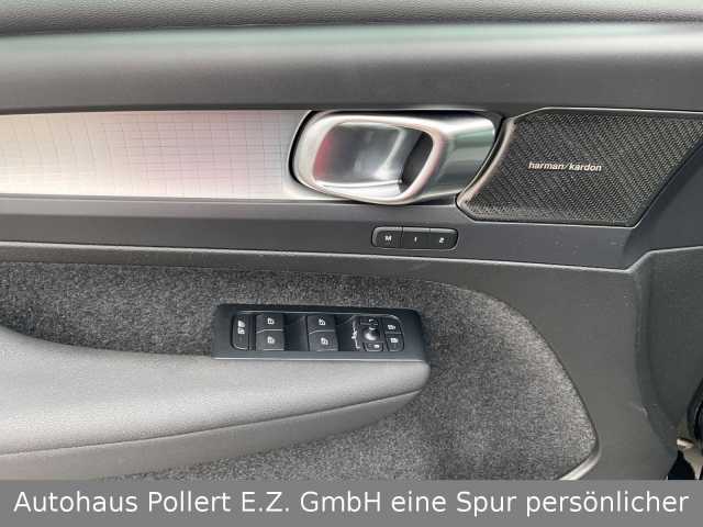 Volvo  T4 Plus Bright Recharge Plug-In Hybrid