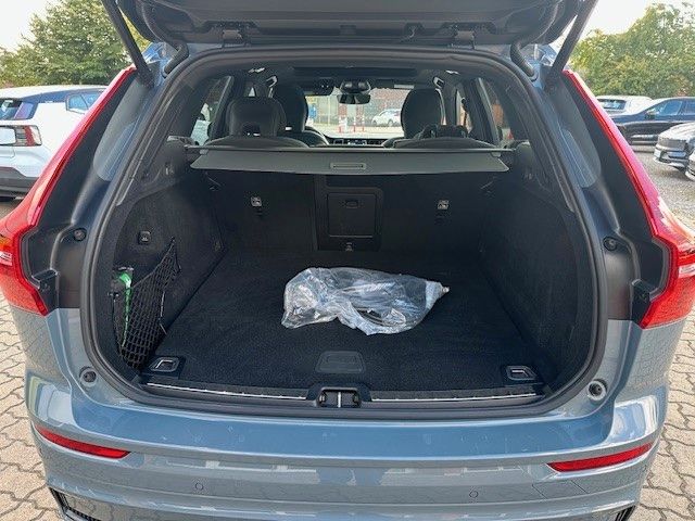 Volvo  T6 Plus Dark Recharge Plug-In Hybrid AWD