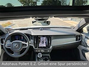 Volvo  T8 Ultra Dark Recharge Plug-In Hybrid AWD