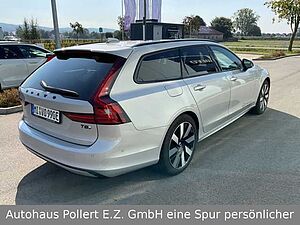 Volvo  T8 Ultra Dark Recharge Plug-In Hybrid AWD