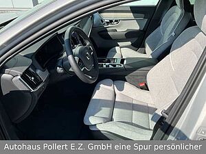 Volvo  T8 Ultra Dark Recharge Plug-In Hybrid AWD