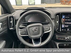 Volvo  T4 Recharge Plug-In Hybrid 2WD Plus Bright