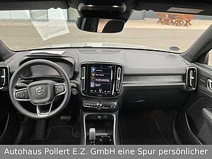 Volvo  T4 Recharge Plug-In Hybrid 2WD Plus Bright