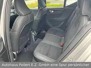 Volvo  T4 Recharge Plug-In Hybrid 2WD Plus Bright