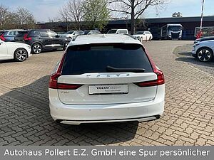 Volvo  Kombi R Design Recharge Plug-In Hybrid AWD
