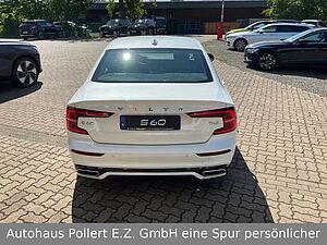 Volvo  T4 Lim. R Design