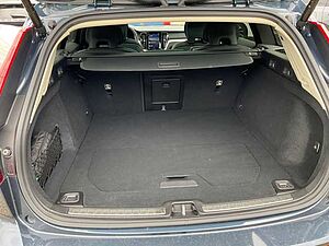 Volvo  B4 AWD Ultimate