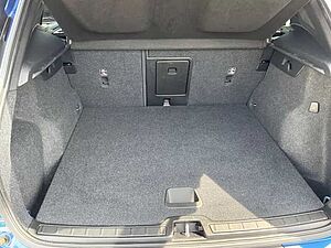 Volvo  T4 R Design Recharge Plug-In Hybrid 2WD