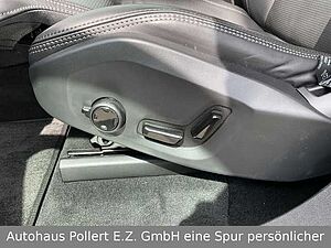 Volvo  Ultra Dark T8 UPE 107.730€