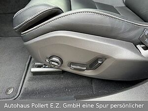 Volvo  Plus Black Edition Recharge Plug-In Hybrid