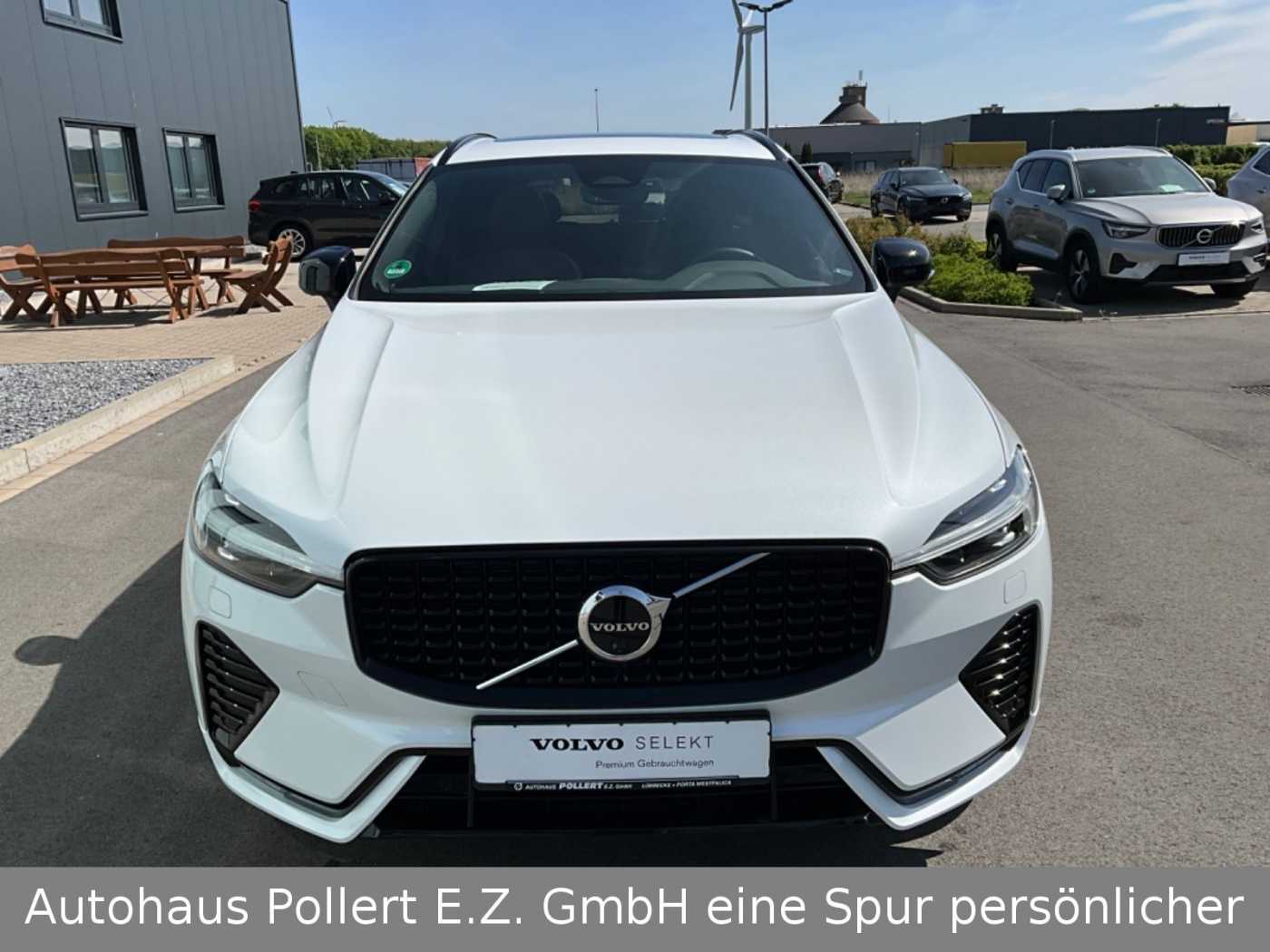 Volvo  R Design AWD Mild-Hybrid