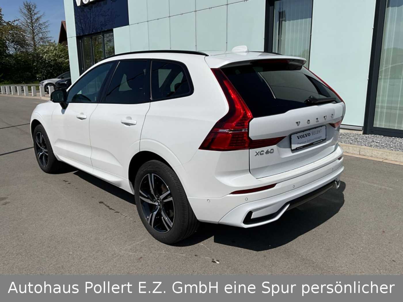 Volvo  R Design AWD Mild-Hybrid