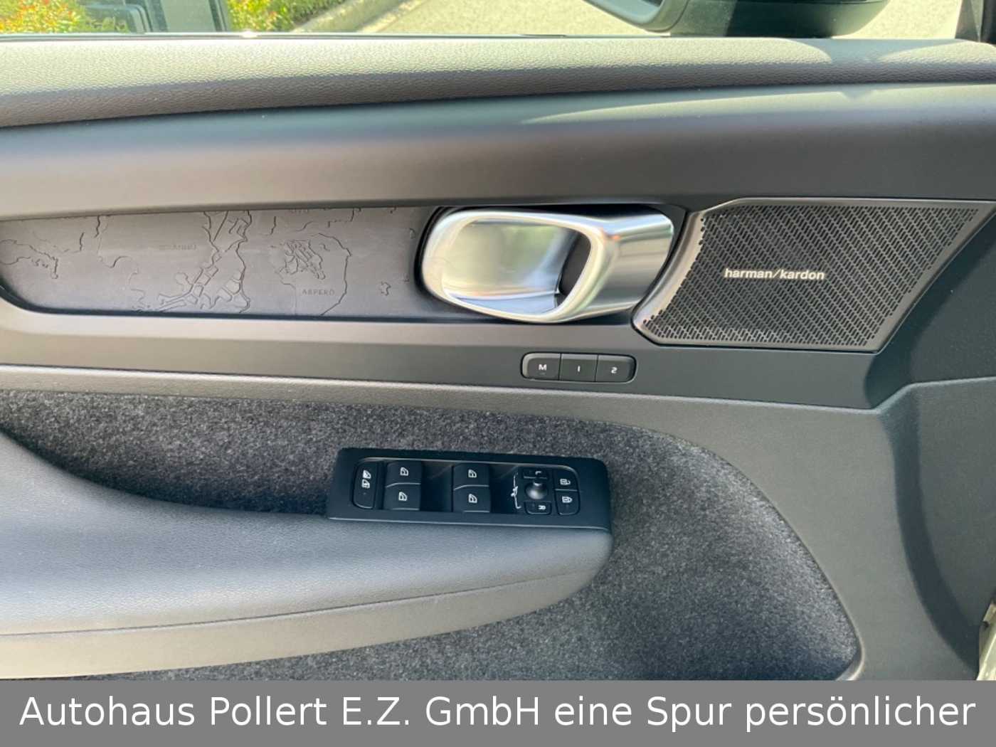 Volvo  Ultimate Recharge Pure Electric AWD