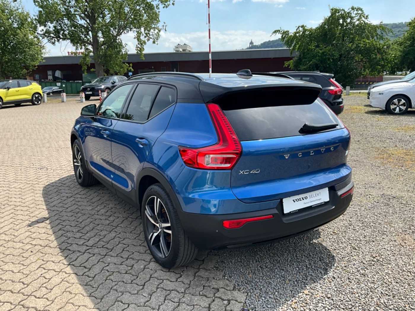 Volvo  T4 R Design Recharge Plug-In Hybrid 2WD