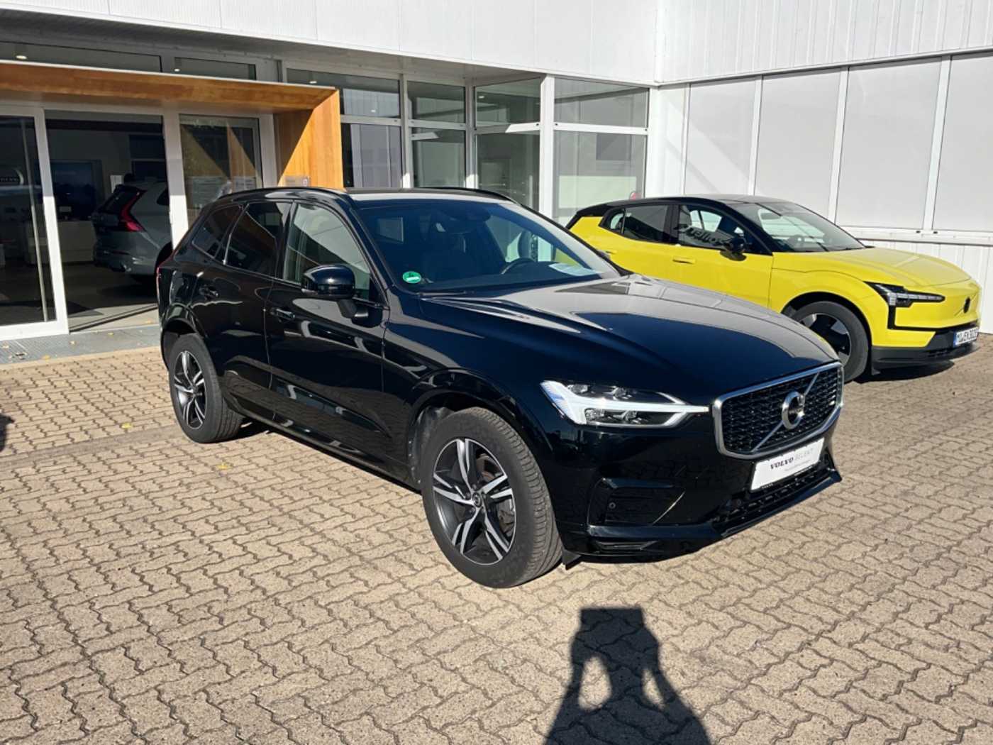 Volvo  D4 R Design 2WD