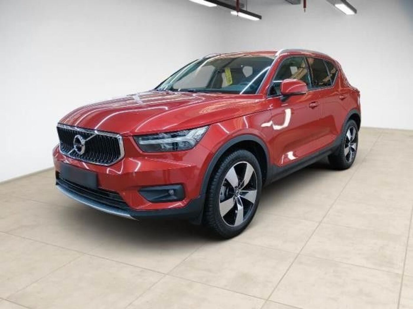 Volvo  T3 Momentum Pro 2WD