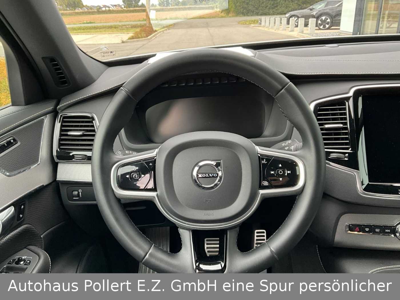 Volvo  R Design AWD B5 Mild-Hybrid