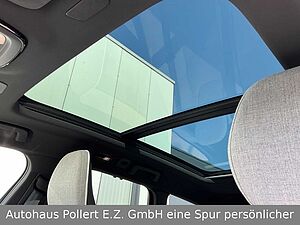 Volvo  T8 Ultra Dark Recharge Plug-In Hybrid AWD