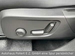 Volvo  T4 Recharge Plug-In Hybrid 2WD Plus Bright