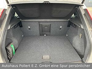 Volvo  T4 Recharge Plug-In Hybrid 2WD Plus Bright