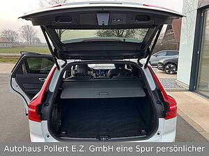 Volvo  T8 R Design Recharge Plug-In Hybrid AWD