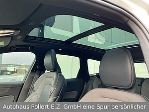 Volvo  T8 R Design Recharge Plug-In Hybrid AWD