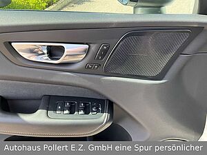Volvo  R Design AWD Mild-Hybrid