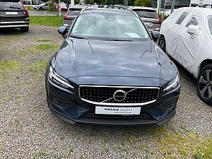 Volvo  B4 AWD Ultimate