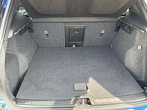 Volvo  T4 R Design Recharge Plug-In Hybrid 2WD