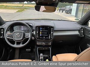Volvo  Inscription Recharge Plug-In Hybrid 2WD
