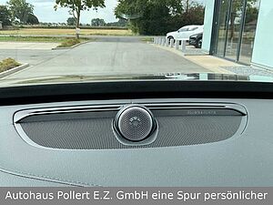 Volvo  Ultra Dark T8 UPE 107.730€