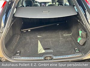 Volvo  Kombi Ultimate Dark Recharge Plug-In Hybrid
