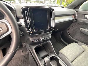Volvo  Core 2WD