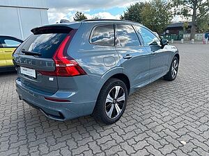 Volvo  T6 Plus Dark Recharge Plug-In Hybrid AWD