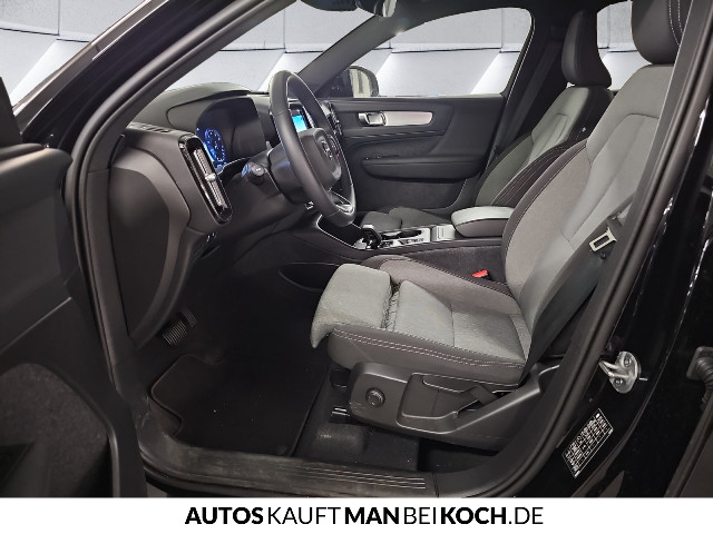 Volvo  XC40 Core, T2 Automatik Micro Hybrid, Benzin