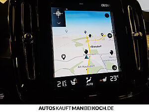 Volvo  XC40 Core, T2 Automatik Micro Hybrid, Benzin