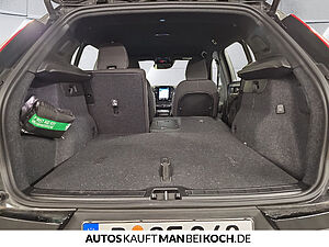 Volvo  XC40 Core, T2 Automatik Micro Hybrid, Benzin