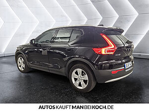 Volvo  XC40 Core, T2 Automatik Micro Hybrid, Benzin