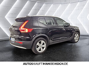 Volvo  XC40 Core, T2 Automatik Micro Hybrid, Benzin