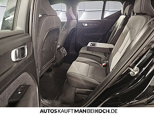 Volvo  XC40 Core, T2 Automatik Micro Hybrid, Benzin