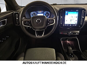 Volvo  XC40 Core, T2 Automatik Micro Hybrid, Benzin