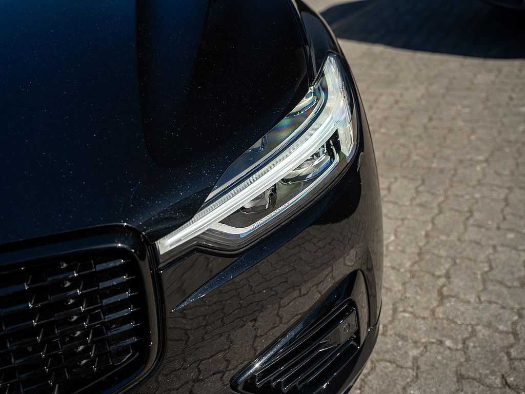 Volvo  T6AWD Recharge Inscription Expression