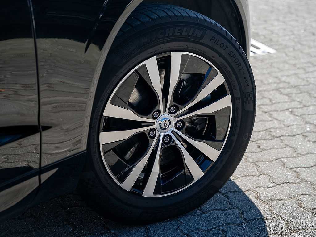 Volvo  T6AWD Recharge Inscription Expression