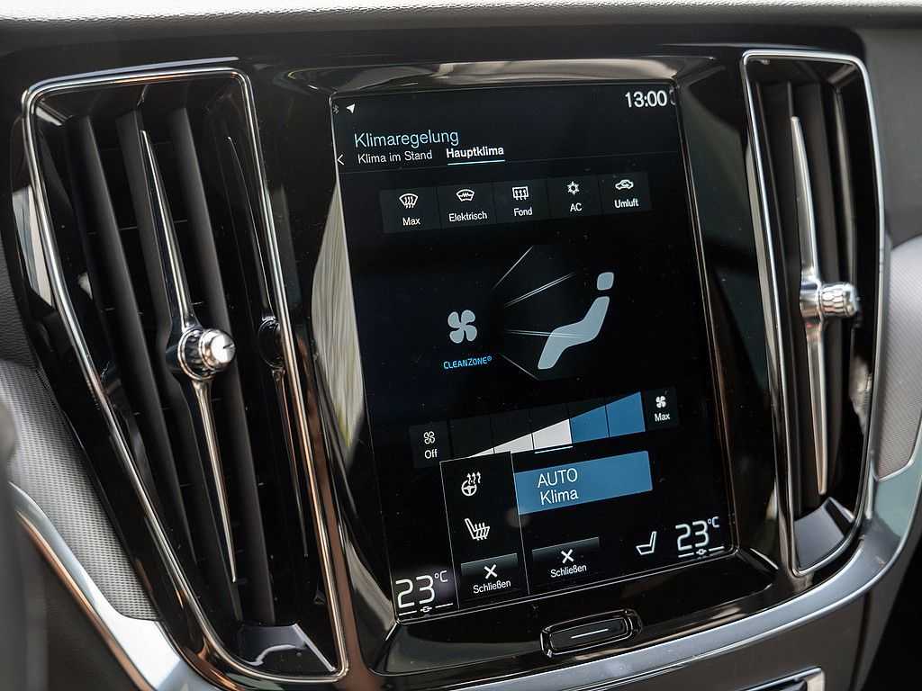 Volvo  T6 AWD Recharge Plus Dark