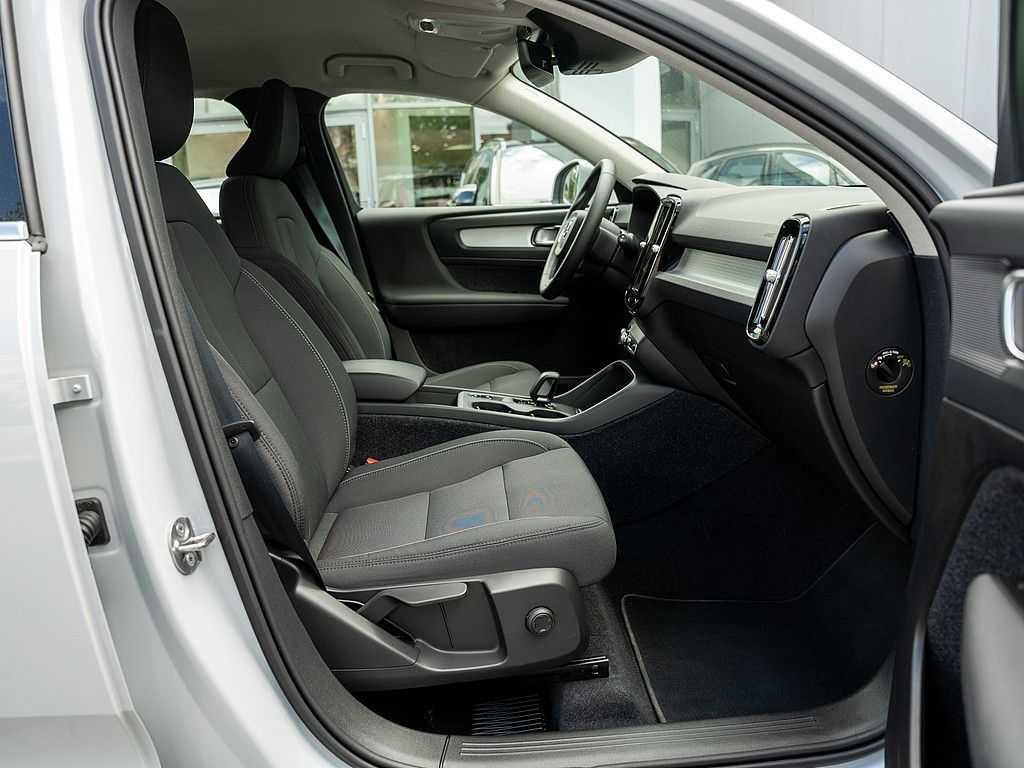 Volvo  T4 Inscription Expression Recharge