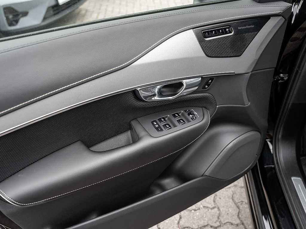 Volvo  T8 R Design Edition Recharge AWD