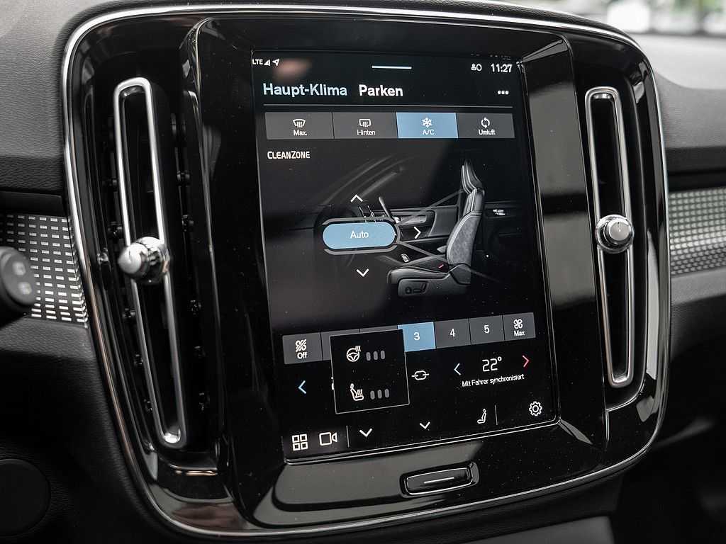 Volvo  Pro Recharge Pure Electric 2WD PANO 360°