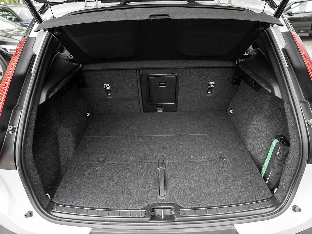 Volvo  Pro Recharge Pure Electric 2WD PANO 360°