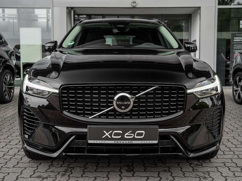 Volvo  T6 AWD Plus Dark