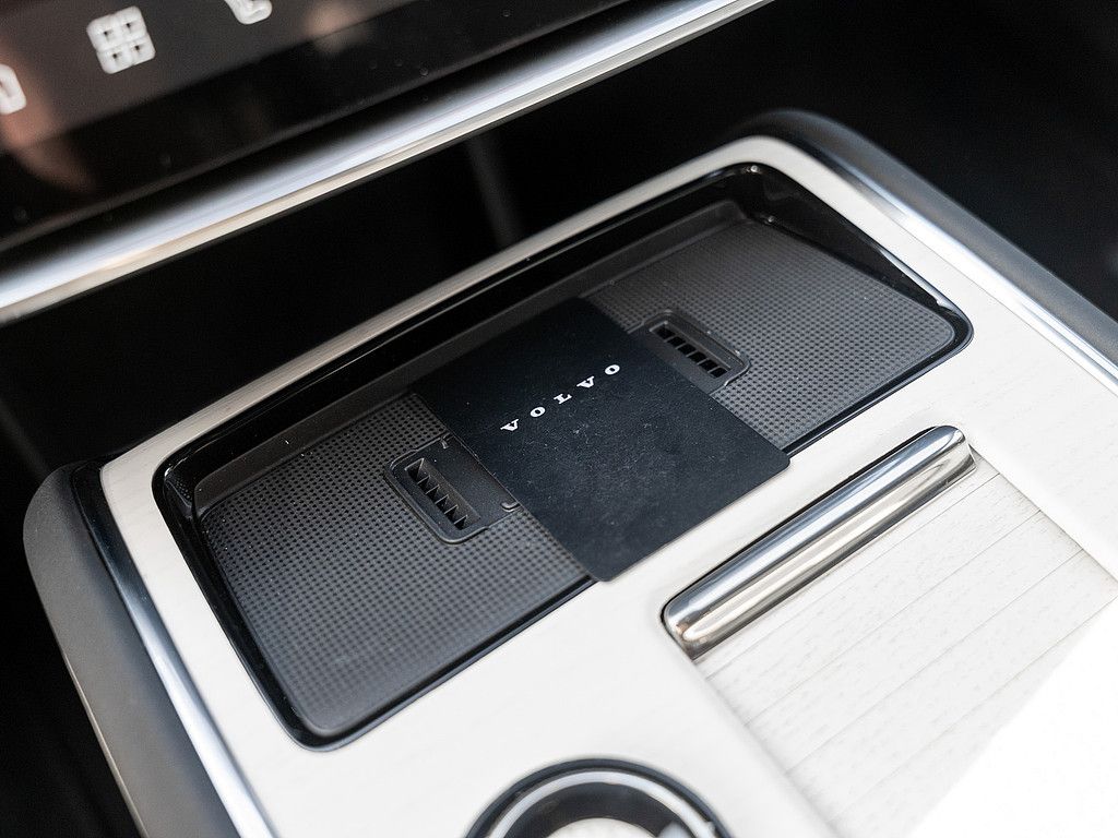 Volvo  Twin Engine Ultra